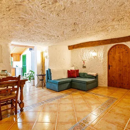La Cueva De Tito-casa Cueva En Plena Naturaleza * Santa Brigida (Gran Canaria)